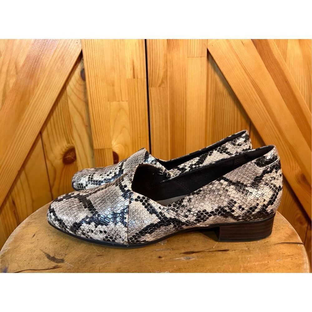 Clarks Women's Snakeskin Loafers 7.5